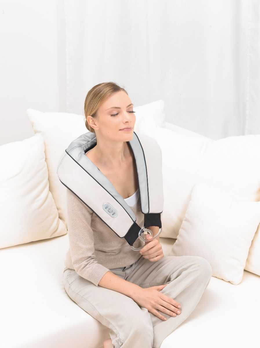 Đai massage trị đau vai gáy