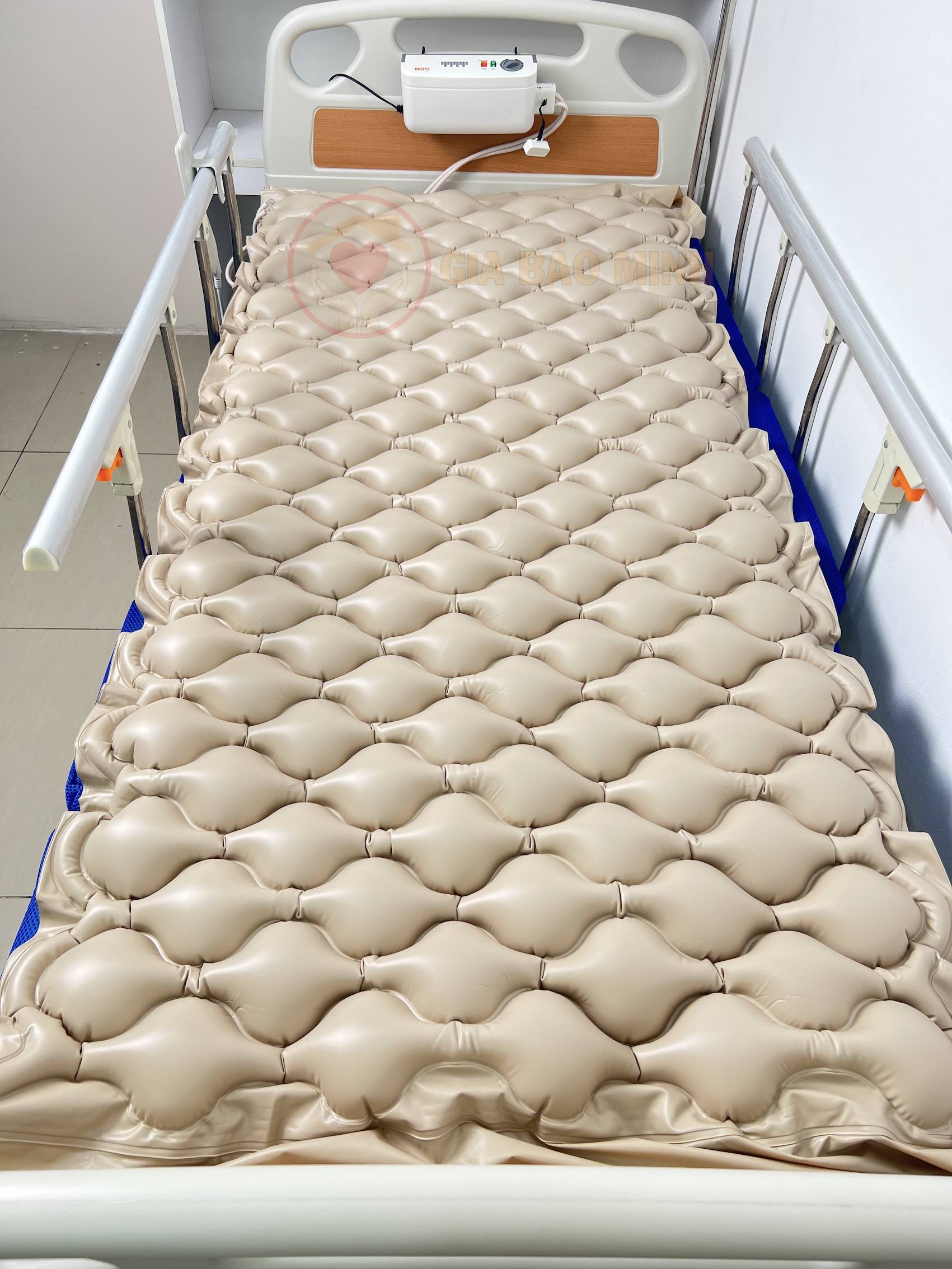 đệm-nệm-hơi-chống-loét-gbm-072-12