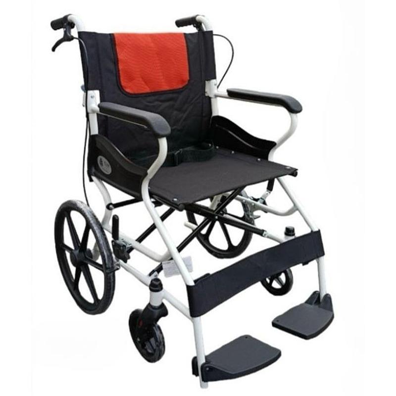 Xe lăn du lịch Lucass X-92 Xe lăn du lịch Lucass X-92