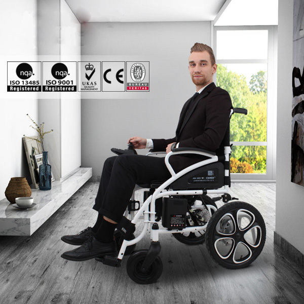 Sử dụng xe lăn điện Xe lăn điện